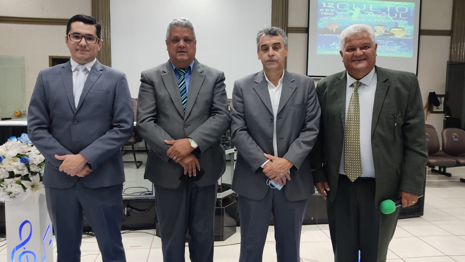 Dr. Alessandro Brito, Pr João Magalhães, Dr. Ederson Santos Rocha e o Pr Samuel Amaral. 