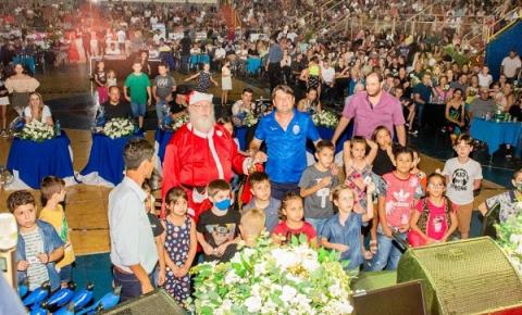 Após sucesso do Gralha da Canção, prefeitura prepara evento Natal de Luz